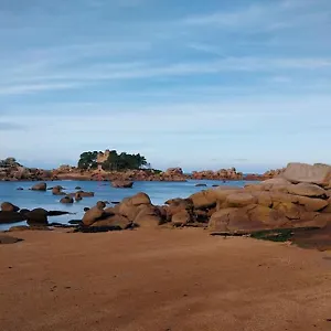 https://appartement-cosy-ploumanach.inbrittany.com